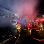 Cekricek, Berita Inhil Hari Ini dan Berita Riau Hari Ini: Kebakaran di Jalan Haji Said Tembilahan: 3 Rumah Hangus Dilalap Api, Satu Orang Luka Bakar Jumat (05/01/24) sekitar pukul 02.20 WIB