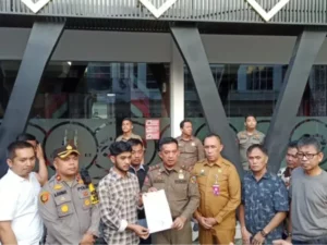 Berita Riau Hari Ini: Satpol PP Pekanbaru Tutup Axelle KTV Diduga Jadi Tempat Transaksi Narkoba