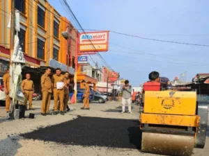 Berita Riau Hari Ini: Pemko Pekanbaru Tambal 178 Titik Jalan Rusak Sepanjang 2024