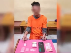 Berita Riau Hari Ini: Polisi Grebek Rumah Pengedar Narkoba di Kampar Kiri, Sabu dan Uang Tunai Disita