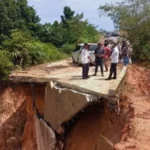 Berita Riau Hari Ini: Jembatan Bailey Dibangun untuk Atasi Jalan Putus di Rokan IV Koto akibat Longsor