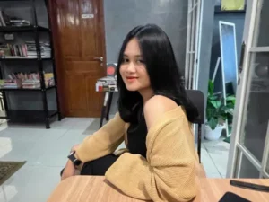 Sentuhan Emosional Sabiella Maris dalam Single Baru "Uneasy"