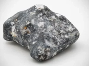 Fragmen Meteorit Langka Ditemukan di Berlin, Mengungkap Rahasia Tata Surya