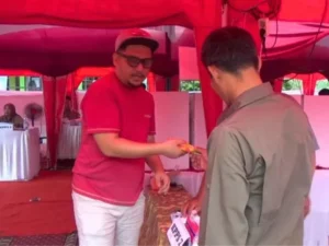 Berita Riau Hari Ini: Es Krim Maniskan Suasana Pemilu di TPS 106 Pekanbaru