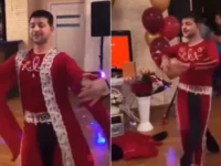 Presiden Zelenskyy Menari Seperti Banci Menggunakan Baju Merah, Fakta atau Bukan?