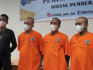 Berita Riau Hari Ini: Jaringan Narkoba Riau Diringkus, Mantan Polisi Terlibat