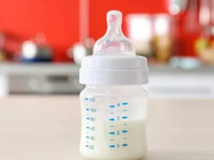 Susu Formula Balita: Laris Manis, Tapi Benarkah Sehat?