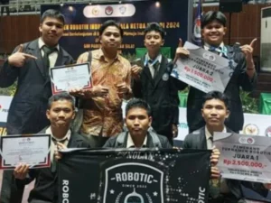 Berita Riau Hari Ini: MAN 1 Kota Pekanbaru, Raih Dua Gelar Juara di Turnamen Robotik Nasional