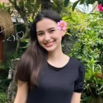 Sarah Menzel Pertimbangkan Pindah Agama Demi Pernikahan dengan Azriel Hermansyah