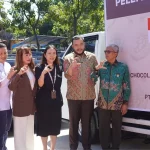 Proses ekspor cokelat lokal Padang ke Singapura oleh Lile Chocolate di Padang Selatan
