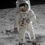 Butiran Kaca Bulan Ungkap Aktivitas Geologis 3,6 Miliar Tahun Lalu