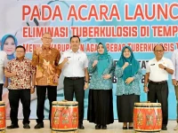 Peluncuran Program Eliminasi Tuberkulosis di Tempat Kerja yang diresmikan langsung oleh Wakil Bupati Agam, Muhammad Iqbal di PT AMP Plantation, Kecamatan Palembayan, Rabu (16/7/2025). (Foto: Ist)