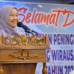 Staf Ahli Bupati Bidang Kemasyarakatan dan SDM Kabupaten Agam ,Roza Syafdefianti (Foto: AMC)