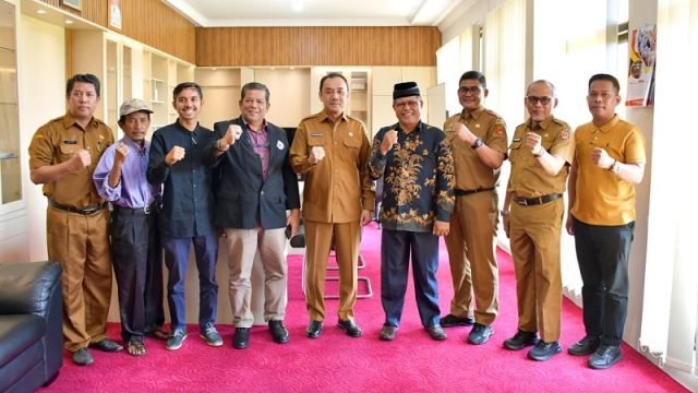Kunjungan resmi perwakilan Saciba Jaya Abadi disambut langsung oleh Wakil Bupati Agam, Muhammad Iqbal, di ruang kerjanya pada Selasa (08/7). (Foto:Ist)