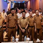 DPMPTSP Provinsi Sumbar menggelar kegiatan Sosialisasi dan Pelayanan Langsung Perizinan Berusaha Berbasis Risiko (OSS RBA) di Gizzella Hotel, Kabupaten Pessel, Senin (14/7/2025). (Foto: Ag*)