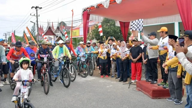 Ratusan peserta mengikuti Gowes Adventure Wisata Fun Bike “Lubas Bangkit” 2025 (Foto: Ist)