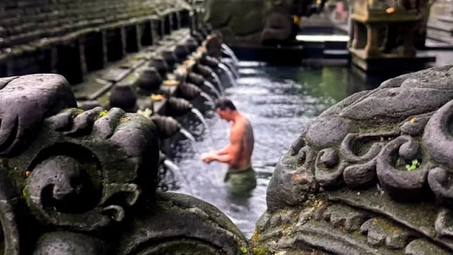 Zlatan Ibrahimovic diduga saat berada di Bali membagikan foto liburannya, Jumat (1/8/2025) (Foto: Ist)