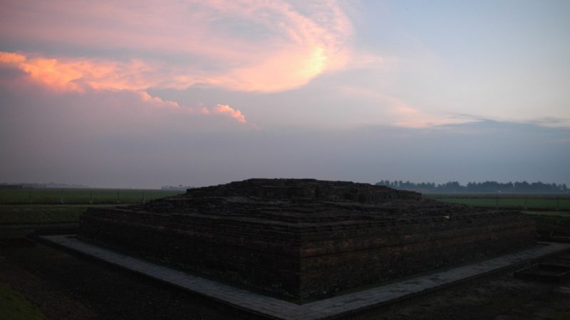 Struktur bata Candi Jiwa di Kawasan Percandian Batujaya, Karawang, Jawa Barat