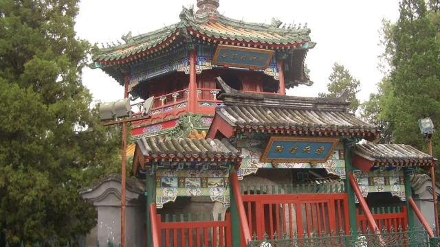 Bangunan Masjid Niujie di Beijing dengan atap bergaya Tionghoa