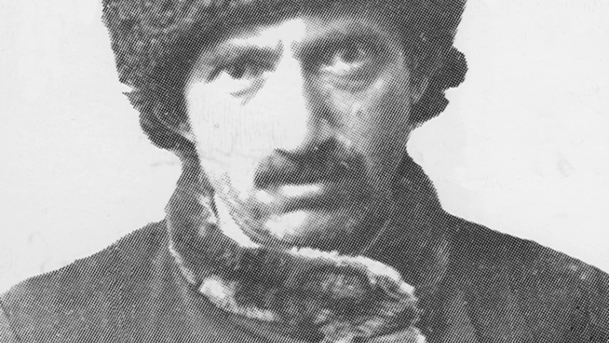 Potret Said Nursi mengenakan sorban, foto paspor tahun 1918