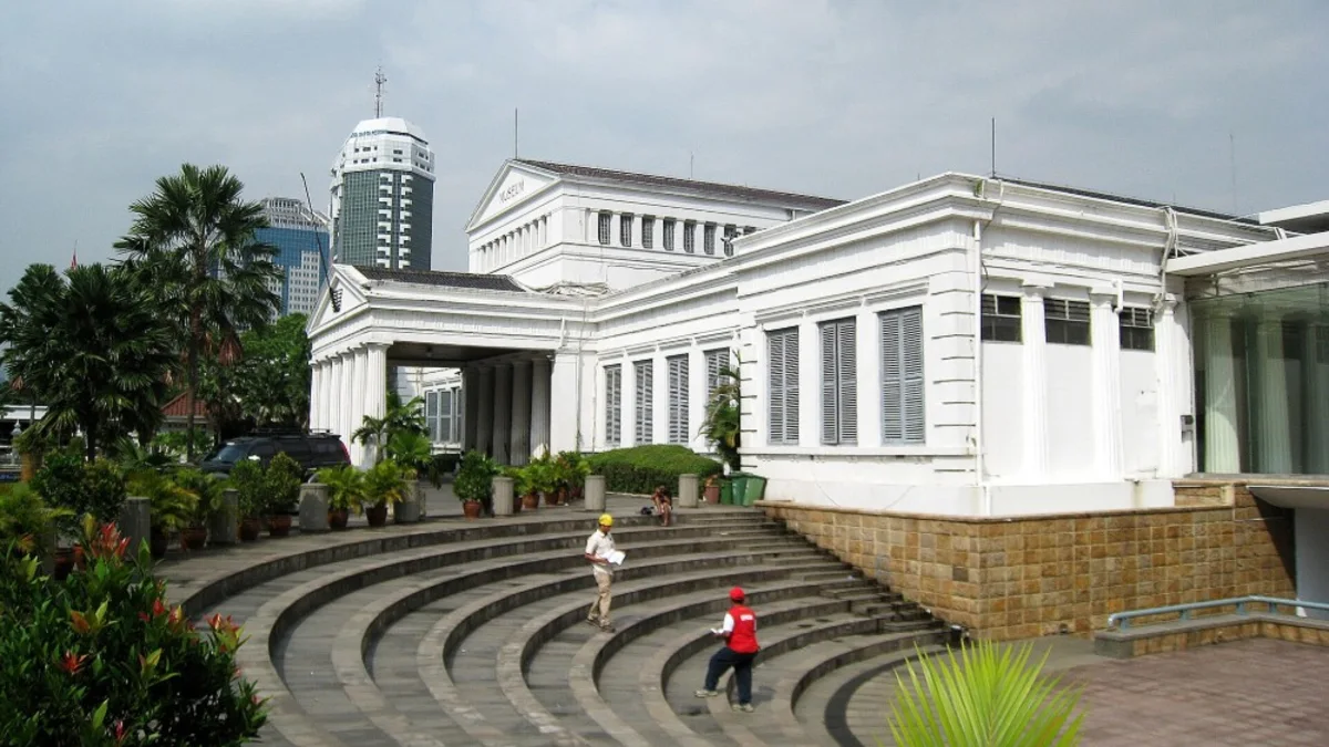 Rotunda yang Menentukan Arah Jadi Indonesia 2 Gedung Gajah, bangunan lama Museum Nasional dengan patung gajah perunggu di halamannya