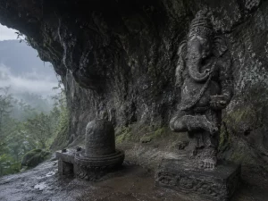 Arca Ganesa Ekapada: Menari atau Sedang Bertapa?