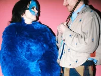 Bjork bersama James Merry di pembukaan pameran Echolalia, National Gallery of Iceland