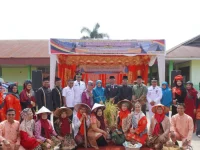 Bupati Safni melantik Camat Guguak dan mengukuhkan LKAM Bundo Kanduang