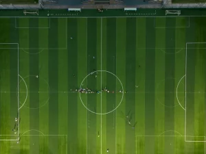 Ilustrasi lapangan sepak bola dilihat dari atas