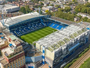 Pemandangan udara Stadion Stamford Bridge di London