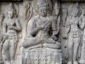 Relief dewata dan apsara di Candi Prambanan