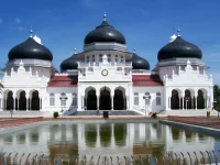 Masjid Raya Baiturrahman, Banda Aceh.