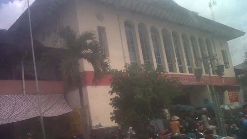 Pasar Gede Harjonagoro, Surakarta.