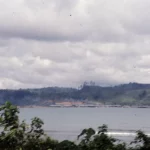 Pantai Batu Gong di Ambon.