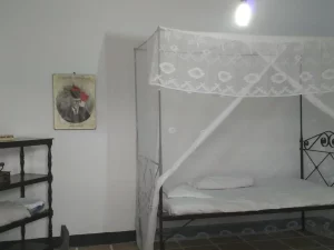 Kamar tidur di rumah pengasingan Mohammad Hatta di Banda Neira.