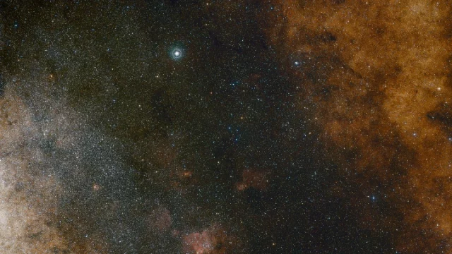 Kawasan padat bintang di rasi Sagitarius arah pusat Galaksi Bima Sakti
