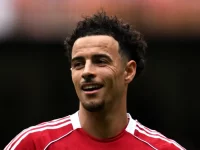 Gelandang Curtis Jones dalam potret resmi yang dirilis Liverpool saat menyampaikan pesan perpisahannya.