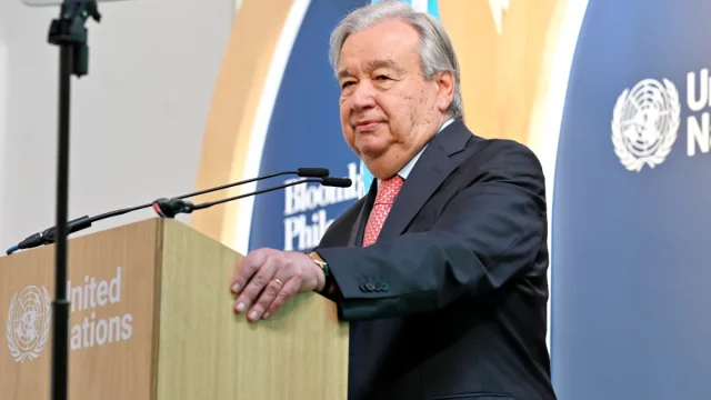 Sekretaris Jenderal PBB Antonio Guterres menyampaikan pidato khusus mengenai krisis iklim dan energi di London