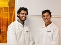 Ilustrasi peneliti Discovered Materials di laboratorium