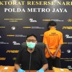 Konferensi pers Ditresnarkoba Polda Metro Jaya dengan barang bukti ganja