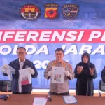 Konferensi pers Polda Jawa Barat mengungkap kasus ujaran kebencian berbasis AI di Cimahi