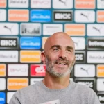 Manajer Manchester City Enzo Maresca menjawab pertanyaan wartawan dalam konferensi pers resmi klub.