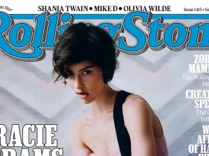 Gracie Abrams berpose di sampul majalah Rolling Stone edisi September 2026