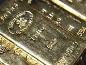 Harga Emas Tertinggi Tiga Bulan, Perak Tembus US$70