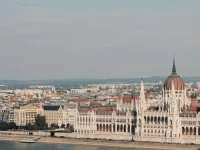 Gedung Parlemen Hungaria di tepi Sungai Danube, Budapest
