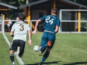 Pemain dalam sesi latihan sepak bola