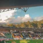Suasana tribun sebuah stadion sepak bola