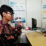 Alat penerjemah bahasa isyarat dua arah buatan mahasiswa ITB