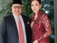 Maia Estianty bersama suaminya Irwan Mussry