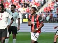 Pemain Manchester United dan AC Milan dalam laga persahabatan di Wroclaw